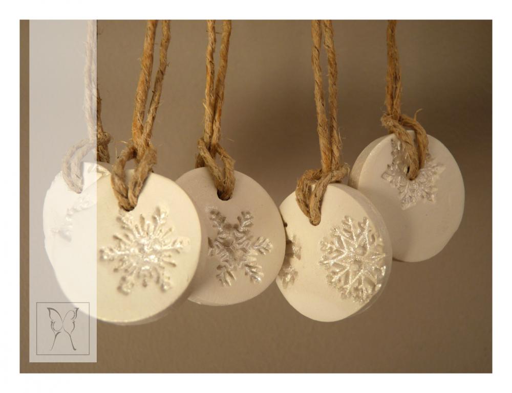 Silver Dusted White Snowflake Porcelain Ornament. Set Of 5 on Luulla